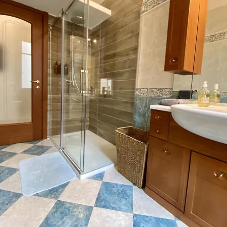 Auber Apartamento *